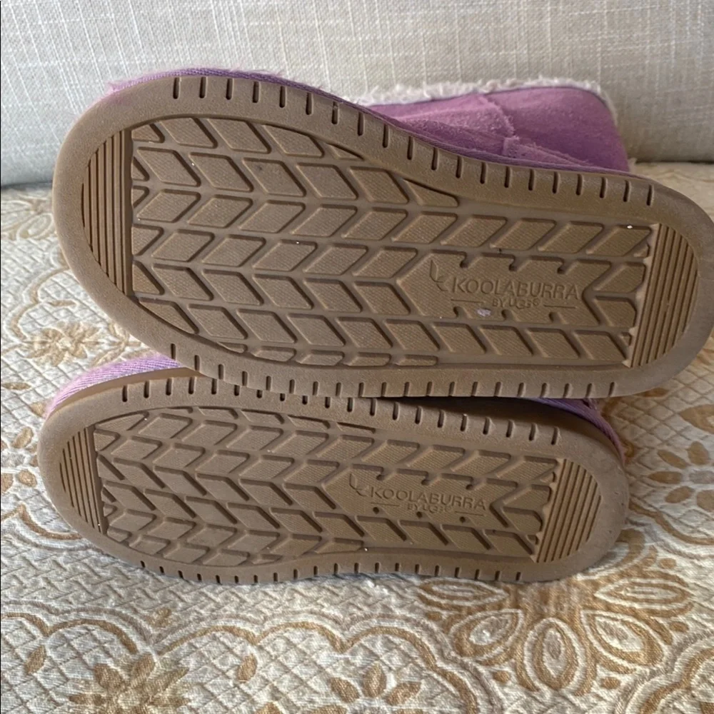 Koolaburra by Ugg Purple Suede kids Boots, so cute!